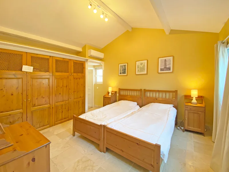 EXCLUSIVE LISTING – PROVENÇAL BASTIDE IN GRIMAUD, NEAR THE BEACH