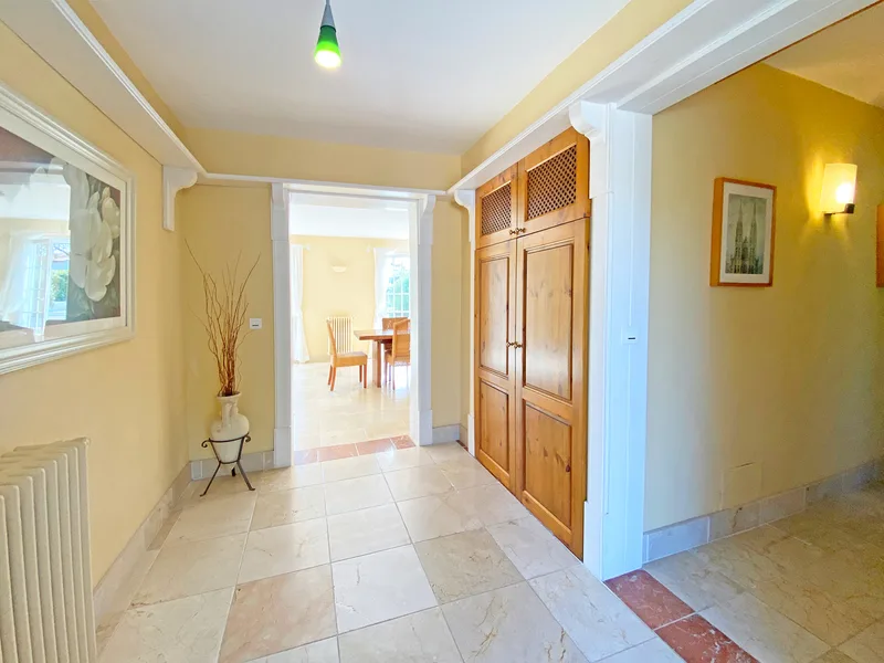 EXCLUSIVE LISTING – PROVENÇAL BASTIDE IN GRIMAUD, NEAR THE BEACH
