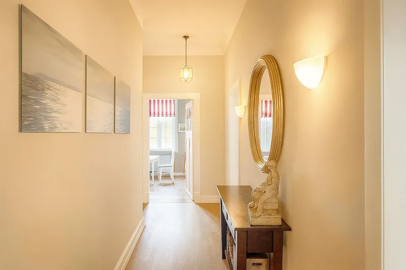 Stylish town villa facing south – prime location with charm