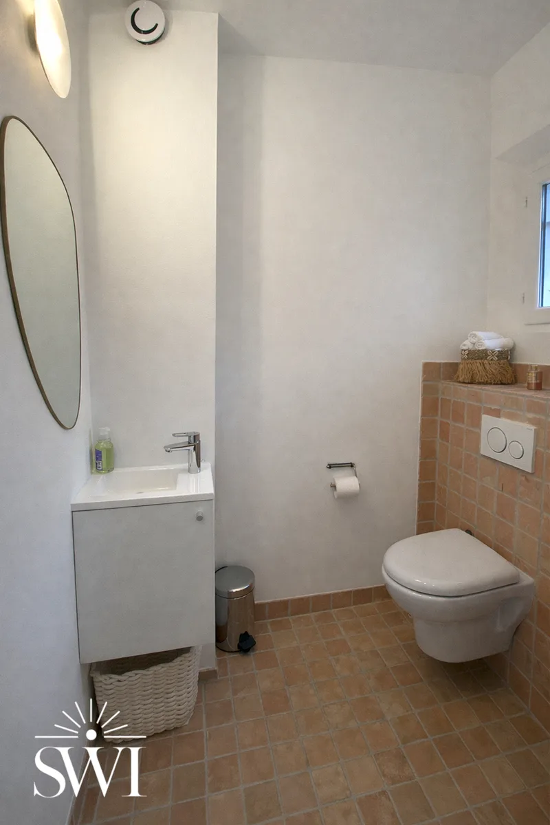 FURNISHED GEM WITH GOLF VIEW