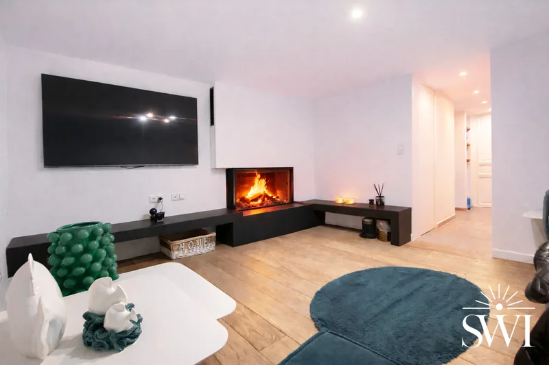 FURNISHED GEM WITH GOLF VIEW