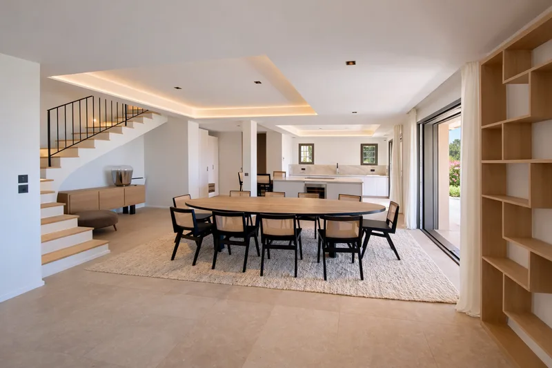 LUXURY JEWEL WITH MAGNIFICENT SEA VIEW, WALKING DISTANCE TO THE VILLAGE