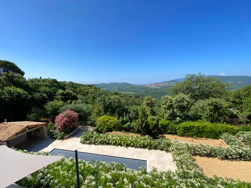LUXURY JEWEL WITH MAGNIFICENT SEA VIEW, WALKING DISTANCE TO THE VILLAGE