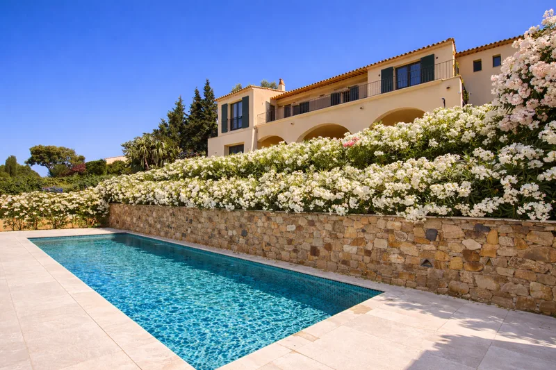 LUXURY JEWEL WITH MAGNIFICENT SEA VIEW, WALKING DISTANCE TO THE VILLAGE