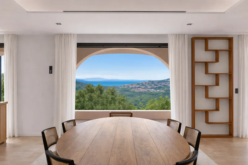 LUXURY JEWEL WITH MAGNIFICENT SEA VIEW, WALKING DISTANCE TO THE VILLAGE