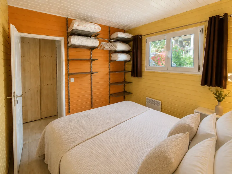 TURNKEY HOUSE IN A PEACEFUL SETTING WITH A SOUTH-FACING TERRACE