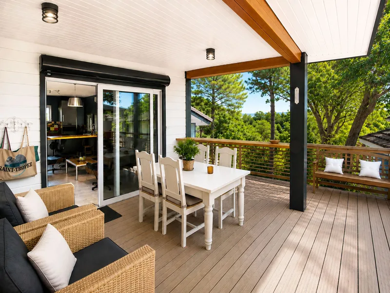 TURNKEY HOUSE IN A PEACEFUL SETTING WITH A SOUTH-FACING TERRACE