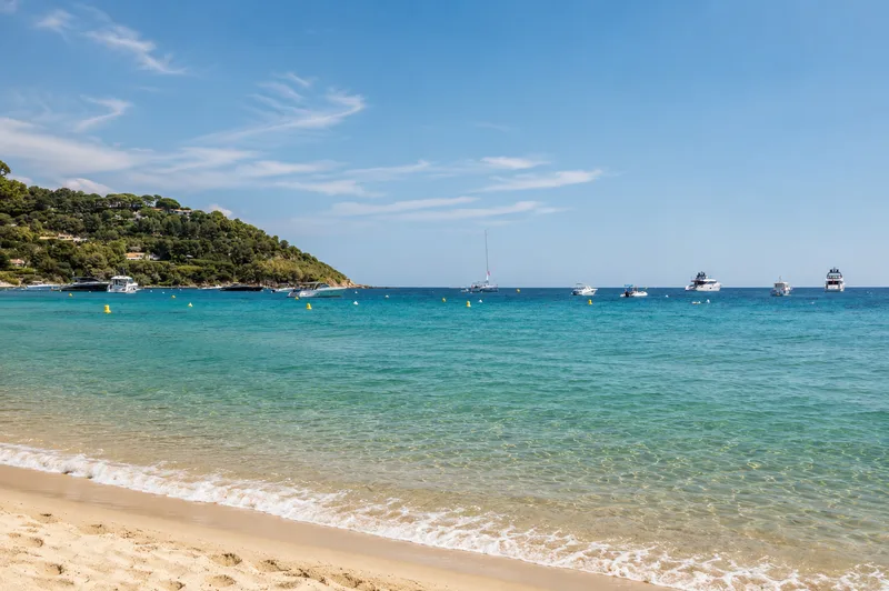 RAMATUELLE — APARTMENT WITHIN WALKING DISTANCE OF THE BEACH